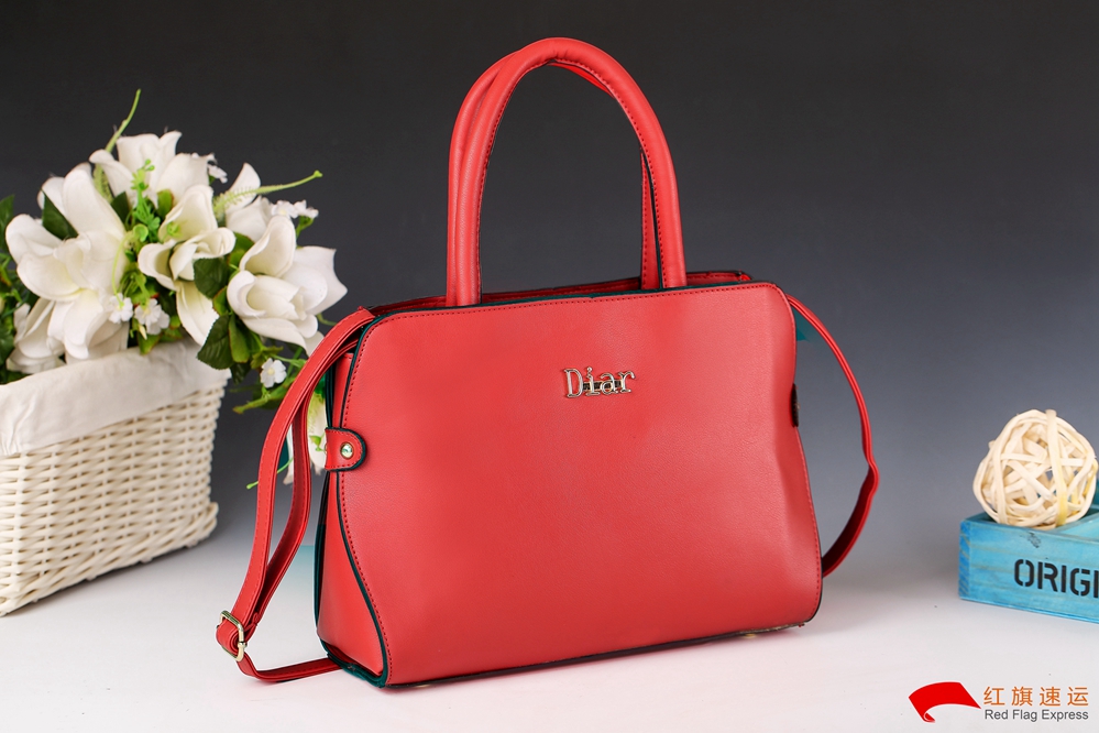 16478460107567.jpg 攝圖網(wǎng)_500766878_時尚女包(企業(yè)商用)_副本.jpg